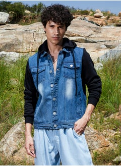 Campus Sutra Men's Black & Blue Medium-Wash Denim Jacket With Sweatshirt Sleeve  - Image 2