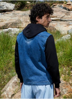 Campus Sutra Men's Black & Blue Medium-Wash Denim Jacket With Sweatshirt Sleeve  - Image 5