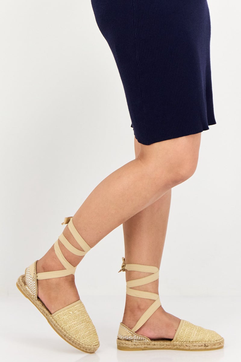 NINE WEST صنادل إسبادريل رايت 3Fx للنساء، بيج - Image 3