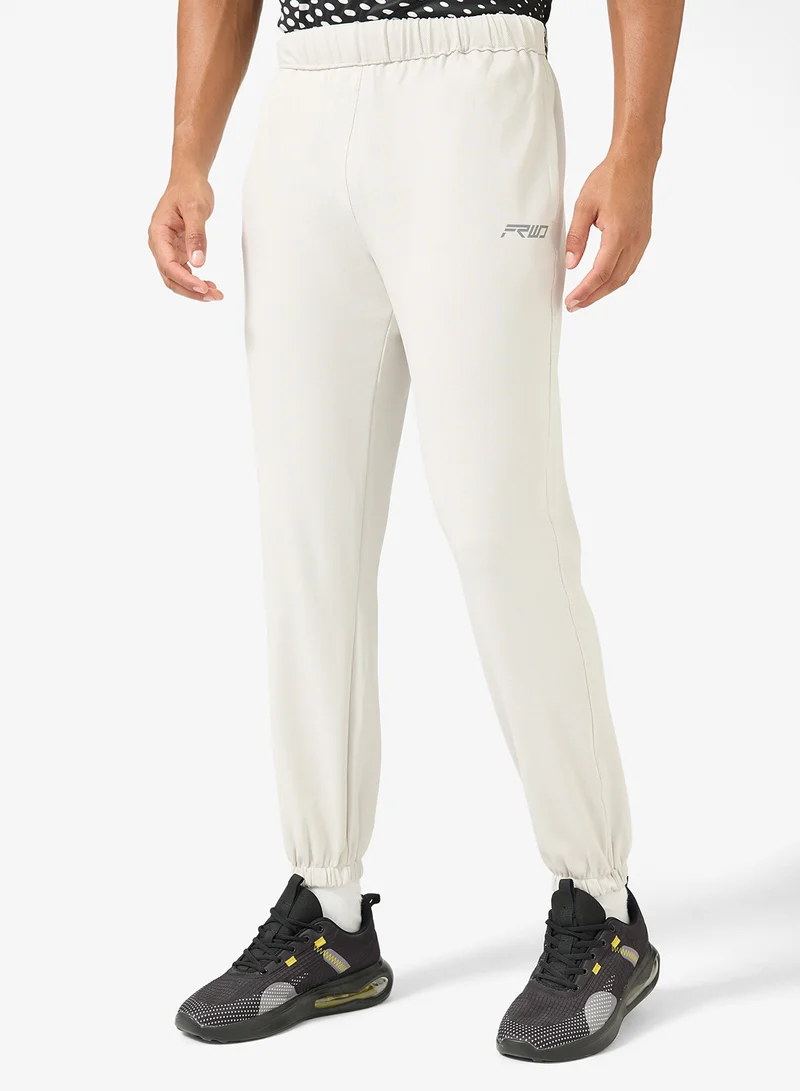 فورورد بنطلون رياضي مدرب بأساور