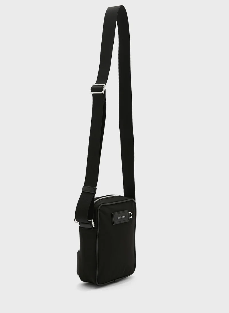 CALVIN KLEIN Wide Strap Messenger Bag