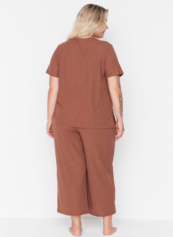 trendyol Brown Ribbed V-Neck Capri Length Knitted Pajama Set TBBSS22PT0237 - Image 5
