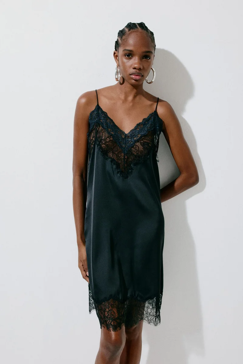 H&M Lace-trimmed satin dress