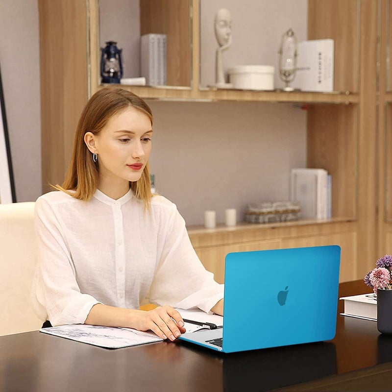 Moca حافظة موكا لجهاز ماك بوك إير الجديد 13.6 بوصة (M4 A3240، M3 A3113، M2 A2681) مع خاصية التعرف على بصمة الإصبع، إصدارات 2025 2024 2022 – غلاف واقي بلاستيكي صلب لجهاز لابتوب M2 M3 M4 إير 13 (أكوا أزرق) - Image 4