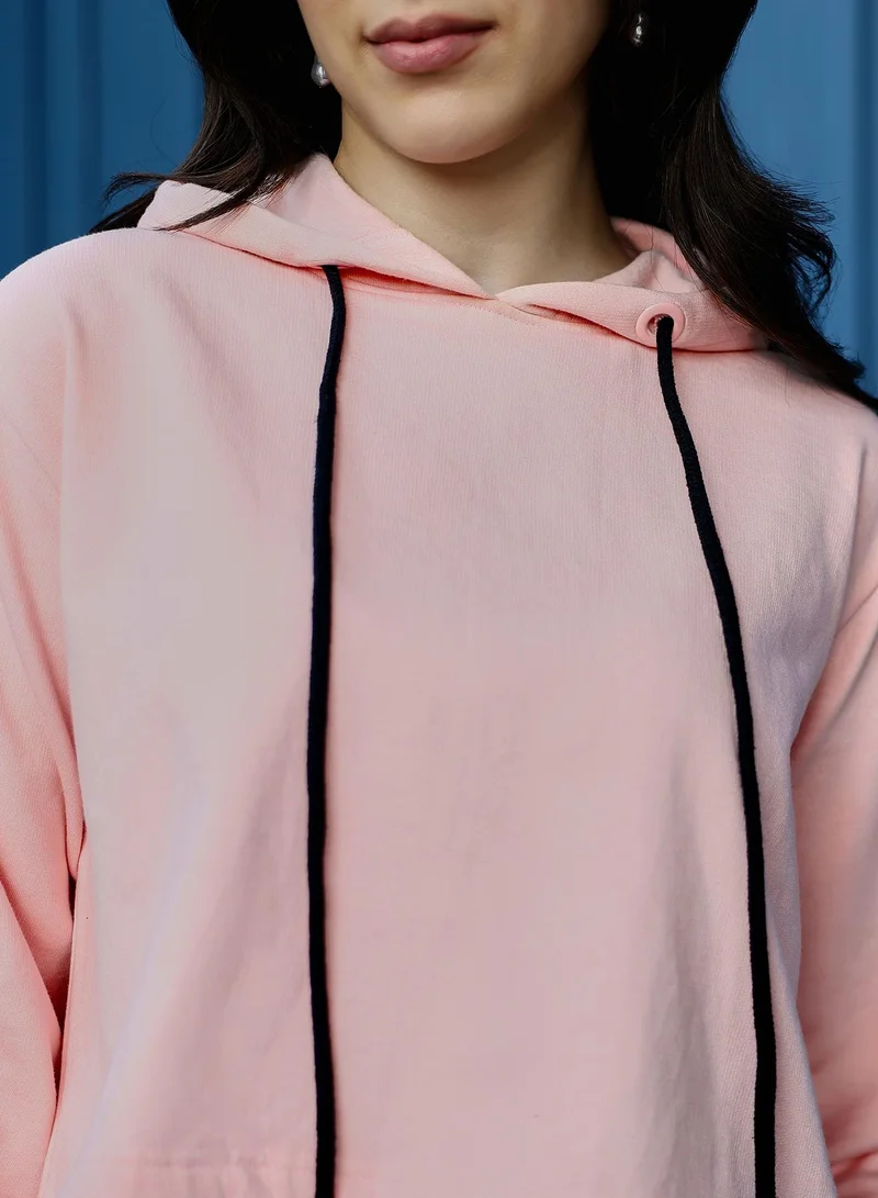 PINACOLADA  Women's Baby Pink Cropped Hoodie With Contrast Striped Sleeve | نساء | طوق بغطاء رأس | أكمام طويلة | نقش سادة | كاجوال ويومي | سويتشيرت for Women | Best Price UAE