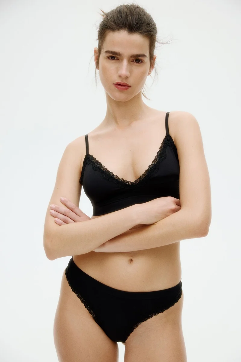 اتش اند ام حمالة صدر بطانة ناعمة وتصميم بدون درزات