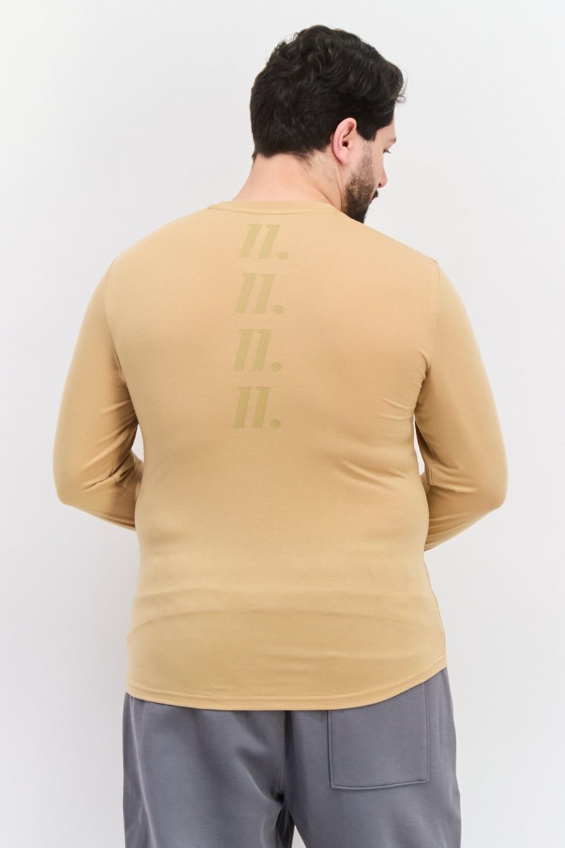 D RT تي شيرت رجالي بأكمام طويلة وطباعة جرافيك، لون بني - Image 4