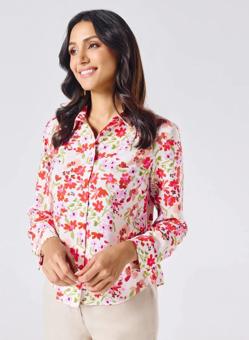 زجزاج قميص مطبوع باللون الأحمر