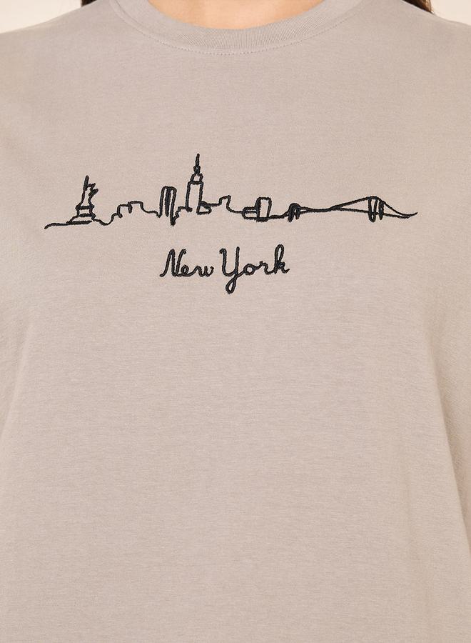 Styli Oversized Cotton Embroidered New York Longline T-Shirt - Image 3