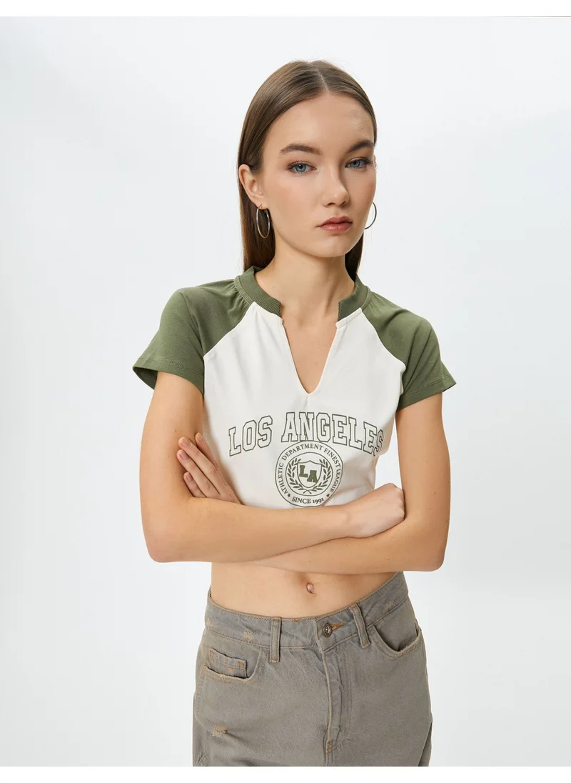 كوتون College Crop T-Shirt V Neck Short Sleeve Cotton