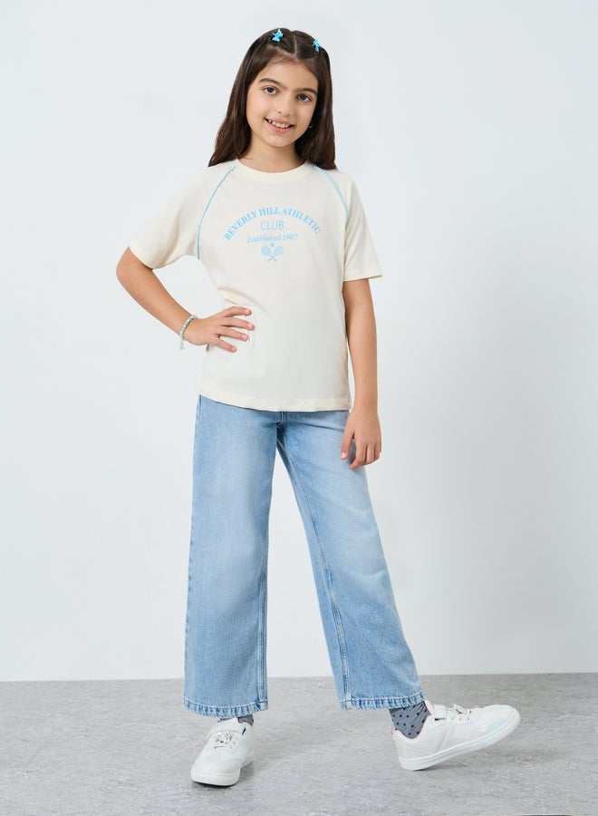 ستايلي تيشيرت بطبعة كتابة مع أكمام ريجلان - Image 2