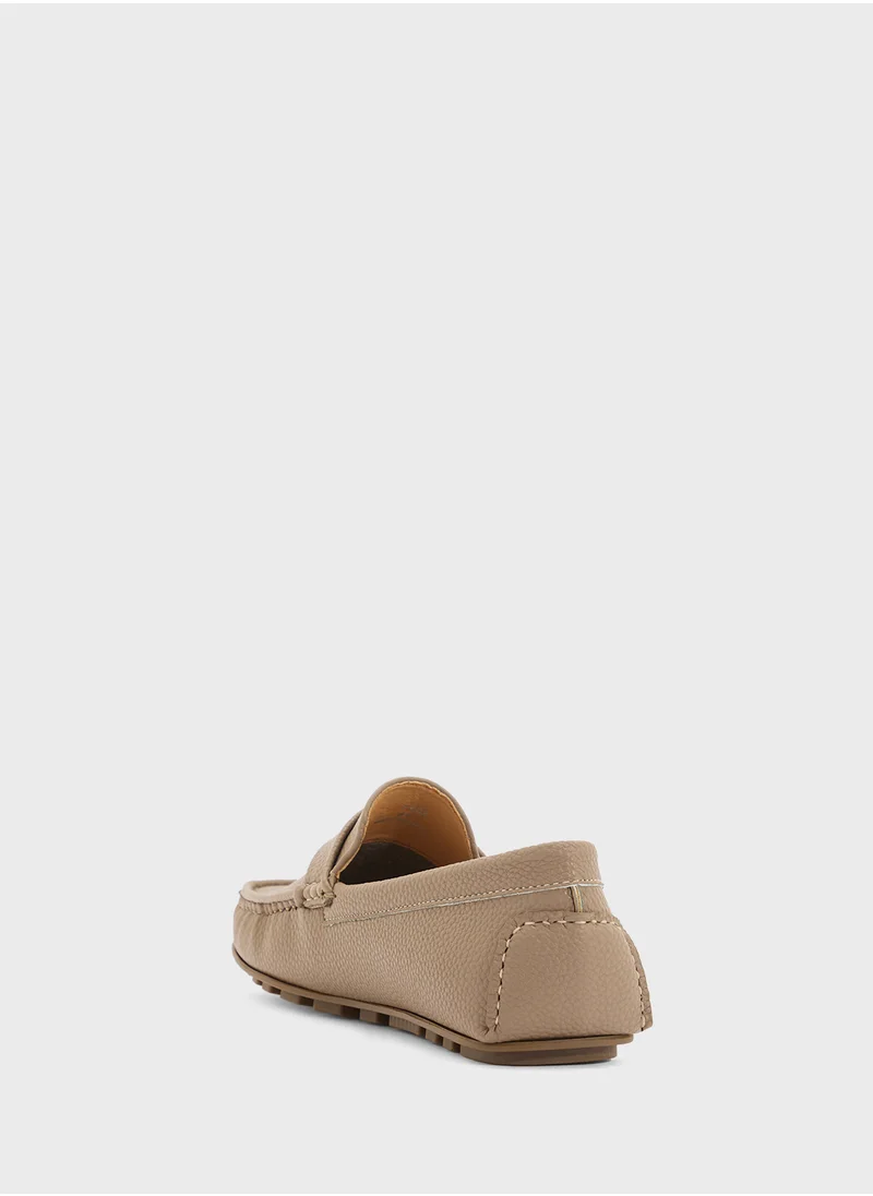 روبرت وود Tassel Detal Loafers