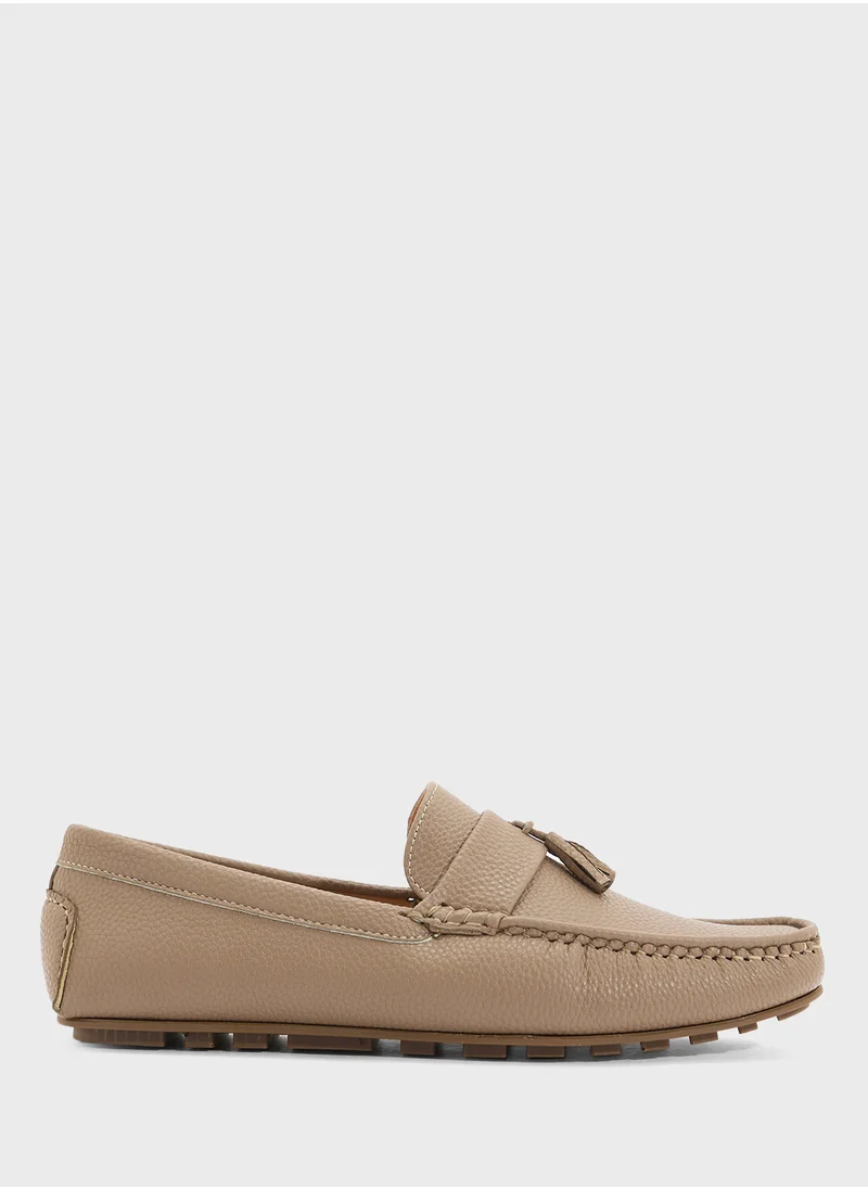 روبرت وود Tassel Detal Loafers