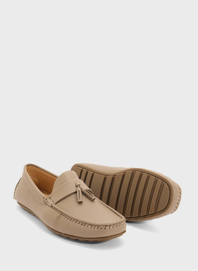 Robert Wood Tassel Detal Loafers