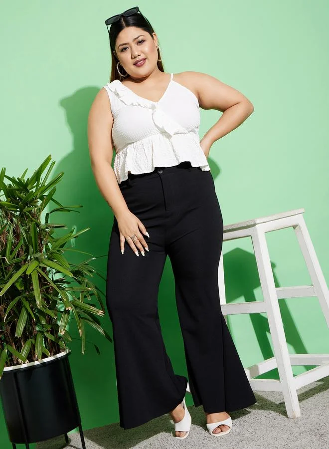 SASSAFRAS Plus Mid Rise Pleated Flared Pants by Styli