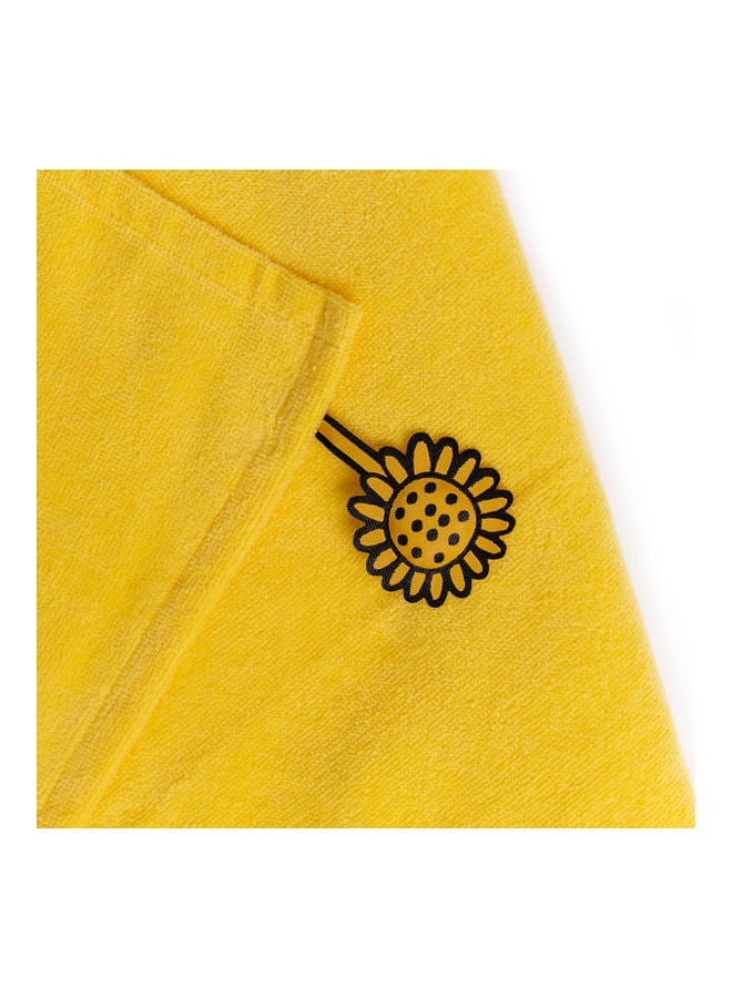 Milk & Moo Buzzy Bee Velvet Hooded Baby Towel - Image 3