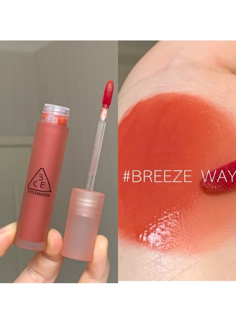 ثري سي إي ملمع شفاه مرطب مخملي غير لامع من 3CE