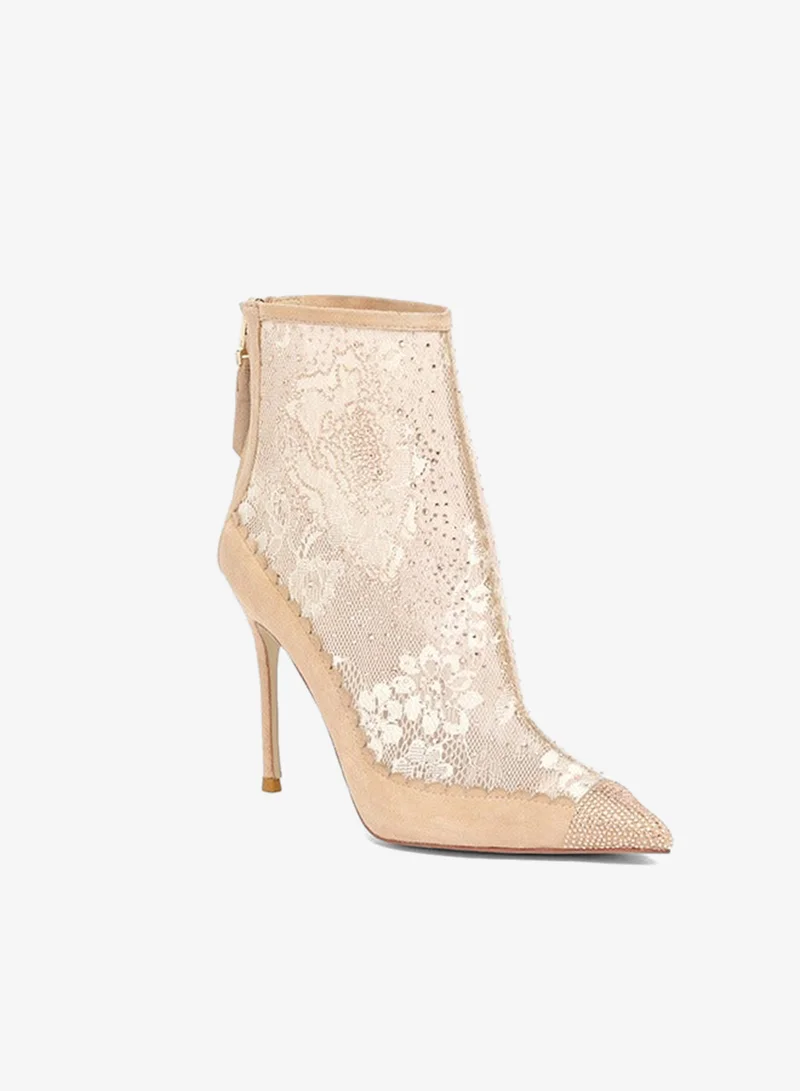 نيكولي هالسيون