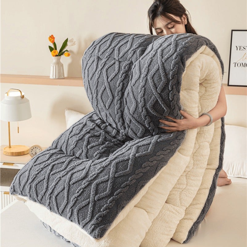 1pc Heavyweight Winter Weight Comforter | Luxury Plush Thickened Winter Quilt - Ultra-Soft Beige-Friendly Bedding with Quilting, Machine-Washable, Cozy All-Season Warmth, for Minimalist & Country Bedrooms, Ideal Luxury Bedding & Rustic Style Decor - Image 3
