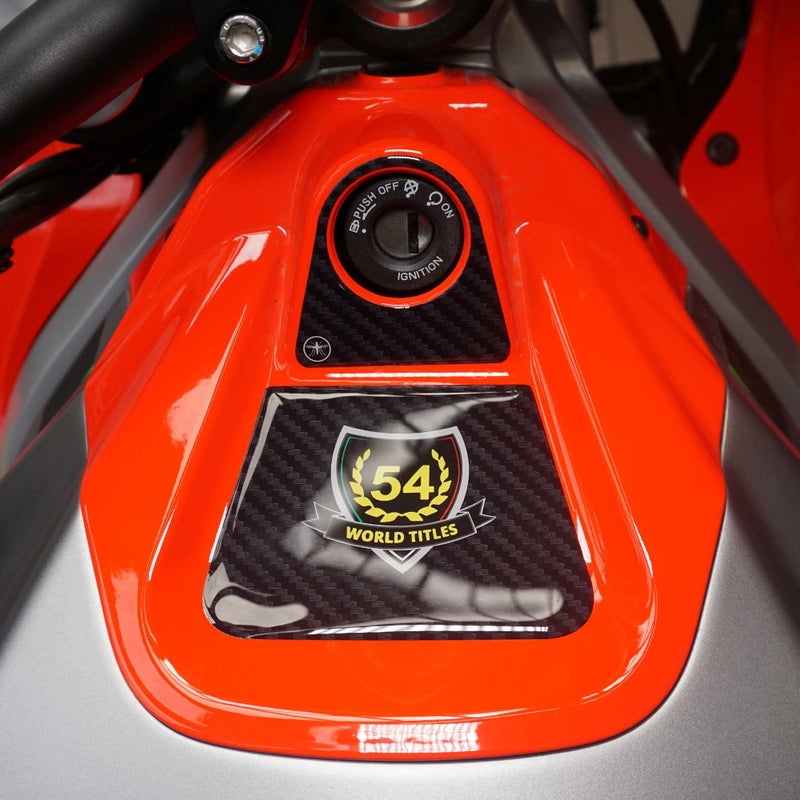 labelbike 3D Sticker Motorbike Ignition Key Area Decoration and Protection in Resin Compatible with Aprilia RS 660 20202023 and Tuono 660 20202025 Carbon Color - Image 2