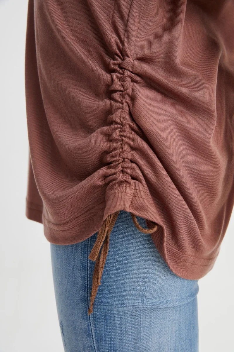 الكسندر جاردي Side Gathered T-Shirt (B22-33901)