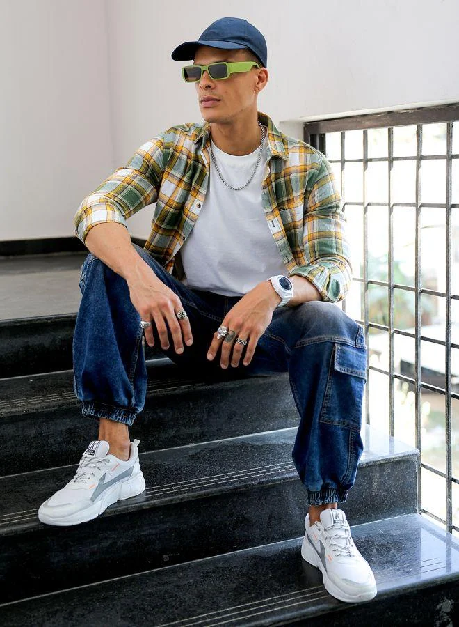 The Indian Garage Co  Men Loose Fit Solid Mid-Rise Stretchable Denim Joggers for Men | Best Price UAE