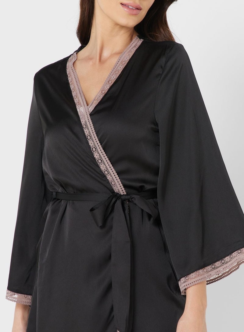 NIBEMINENT Contrast Lace Detail Night Robe  - Image 3