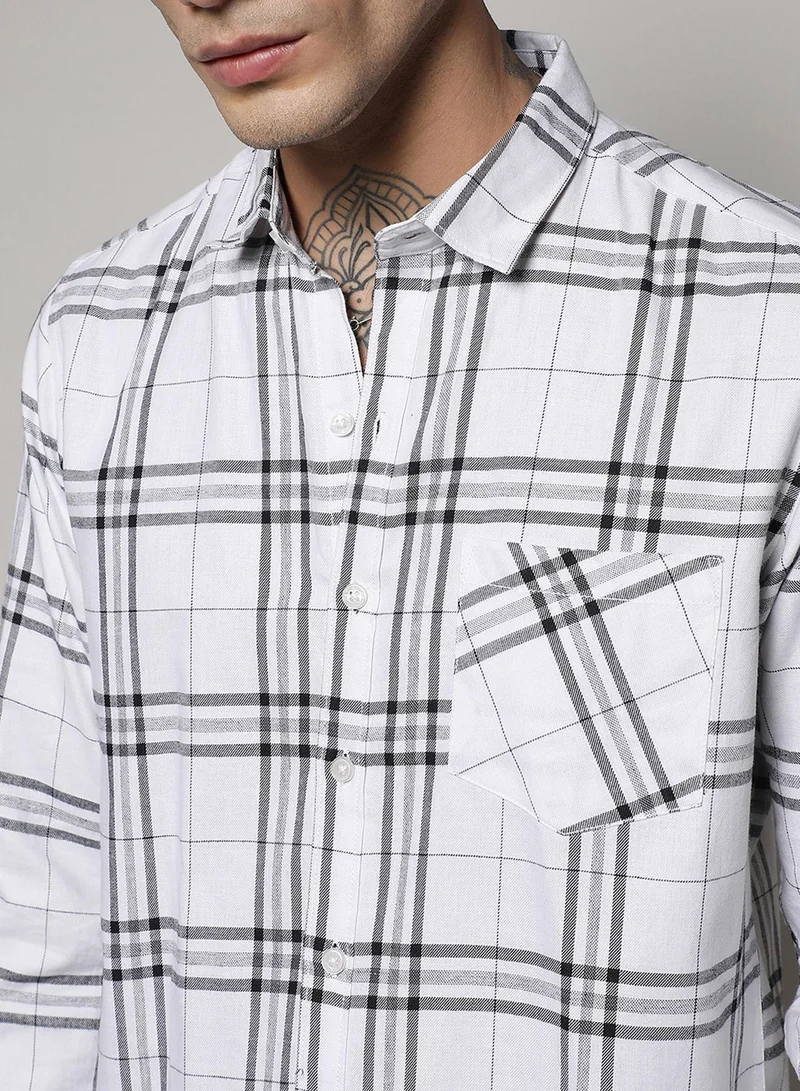 Campus Sutra Campus Sutra Men's White & Black Tartan Plaid Shirt For Casual Wear | Spread Collar | Long Sleeve | Button Closure | Cotton Shirt Crafted With Comfort Fit For Everyday Wear