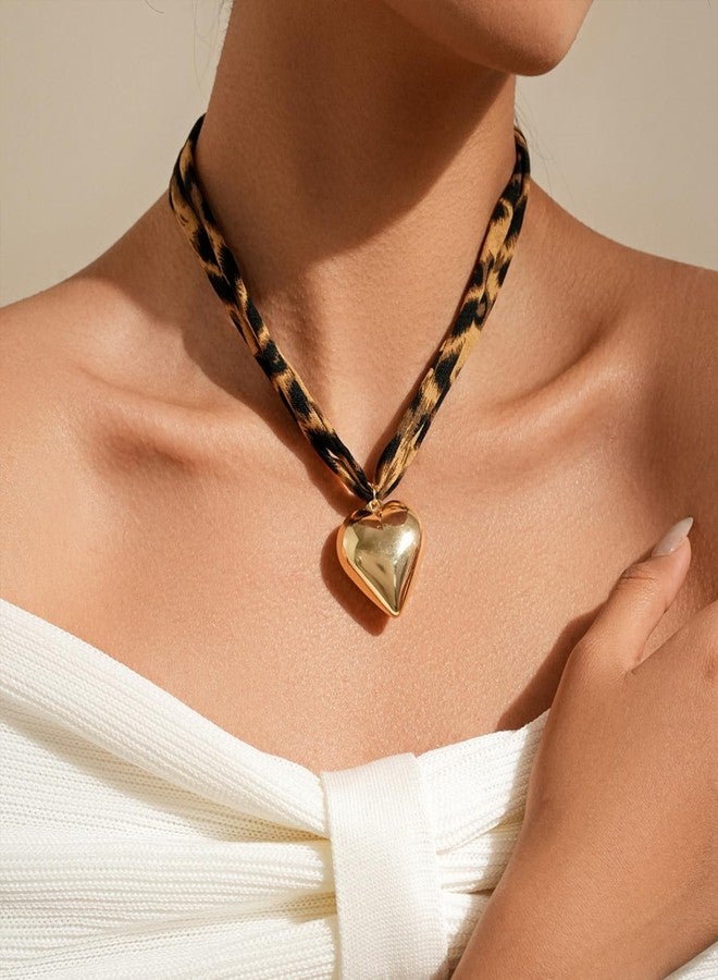 MIFYNN قلادة وشاح MIFYNN مع تعليقة، قلادة بوهيمية عصرية، قلادة ذهبية سميكة على شكل قلب بنقشة جلد النمر، مجوهرات صيفية بوهيمية مثالية لعطلات الشاطئ للنساء (قلب) - Image 2