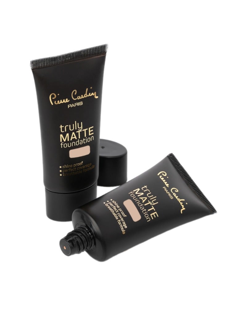 Pierre Cardin Truly Matte Foundation True Beige 428 - Image 1