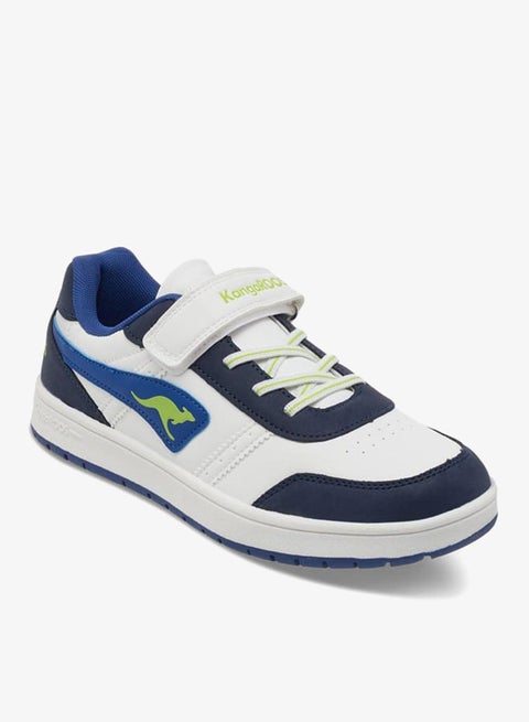 أحذية رياضية نسائية بشعار وحزام لاصق