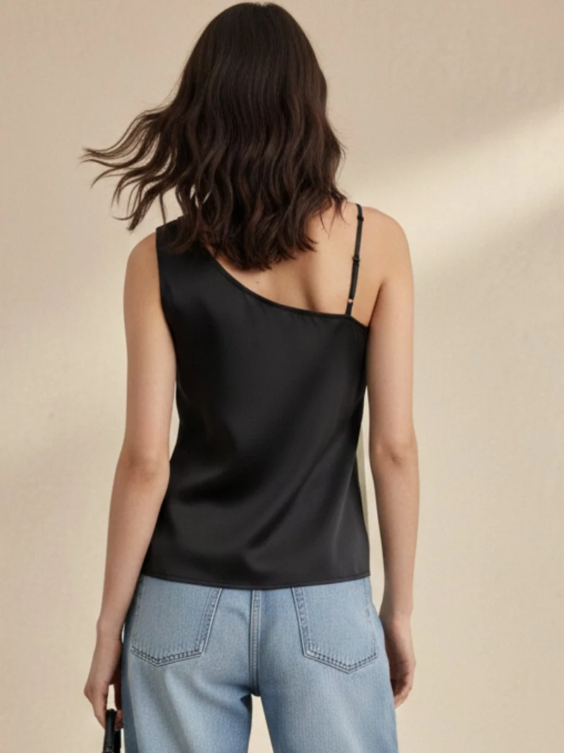 Outzidr  Black Fitted Top With Contrast Tie Up Bow Detail for Women | Best Price UAE