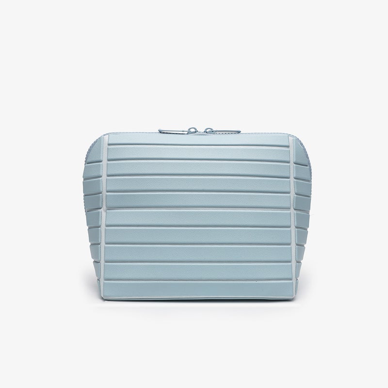 Popular Super Practical Large-Capacity Beautiful Storage Bag Travel Commuting Striped Three-Dimensional Cosmetic Bag - Image 1