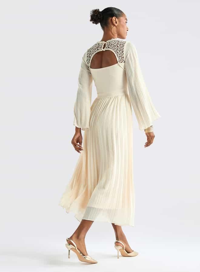 سبلاش فيڤ فستان بأكمام واسعة وتفاصيل دانتيل - Image 3