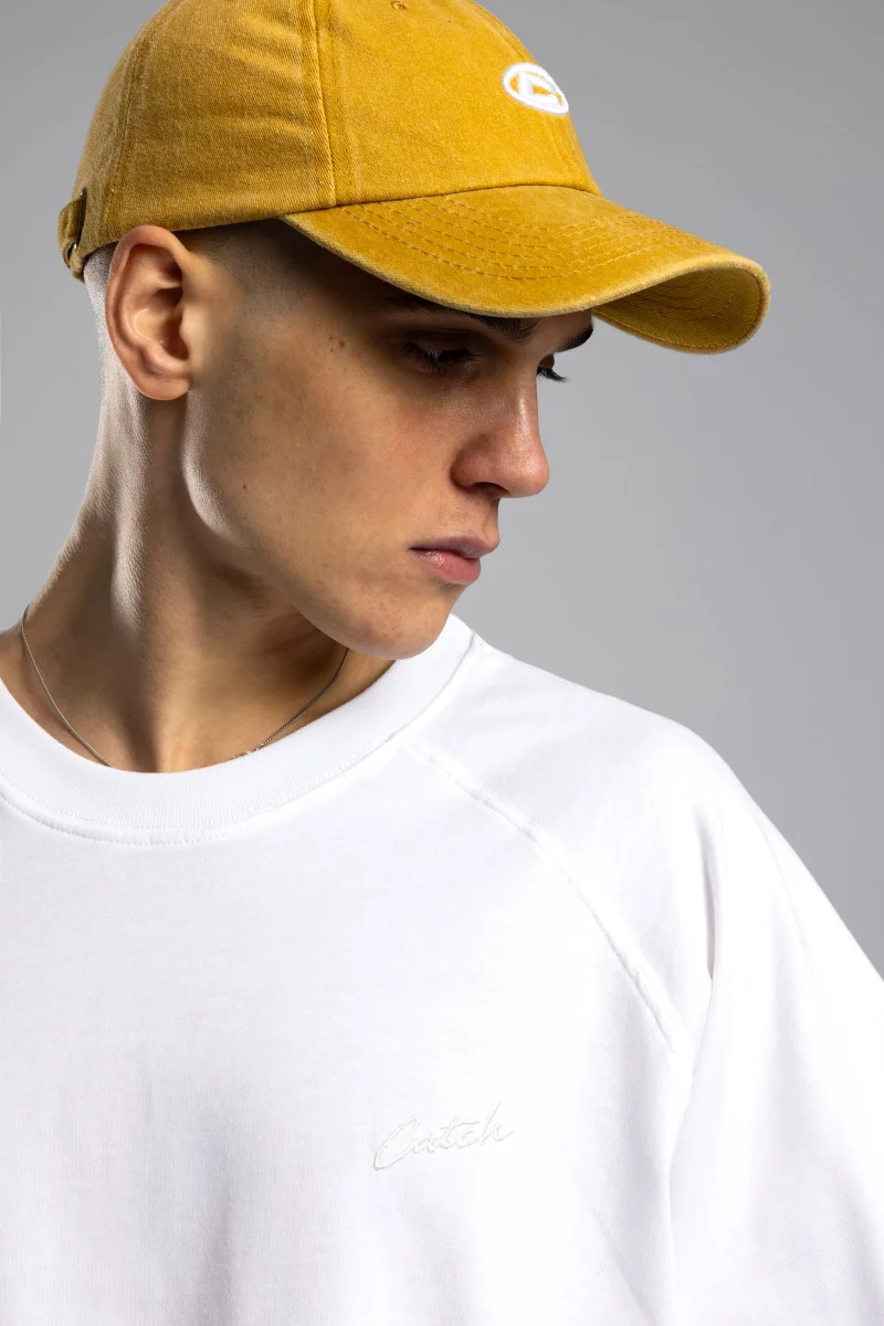 كاتش تيشيرت أساسي بأكمام راجلان مطرزة من Catch