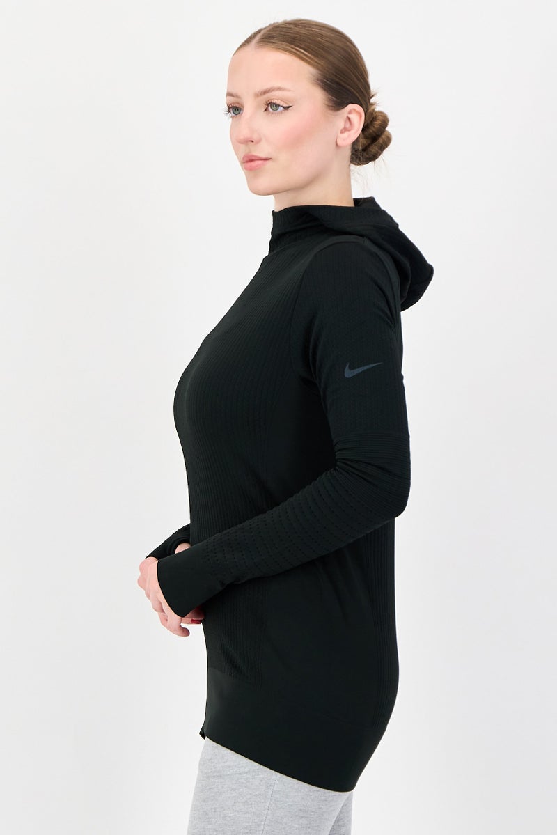 Nike هودي تدريب بأكمام طويلة للنساء، أسود - Image 2
