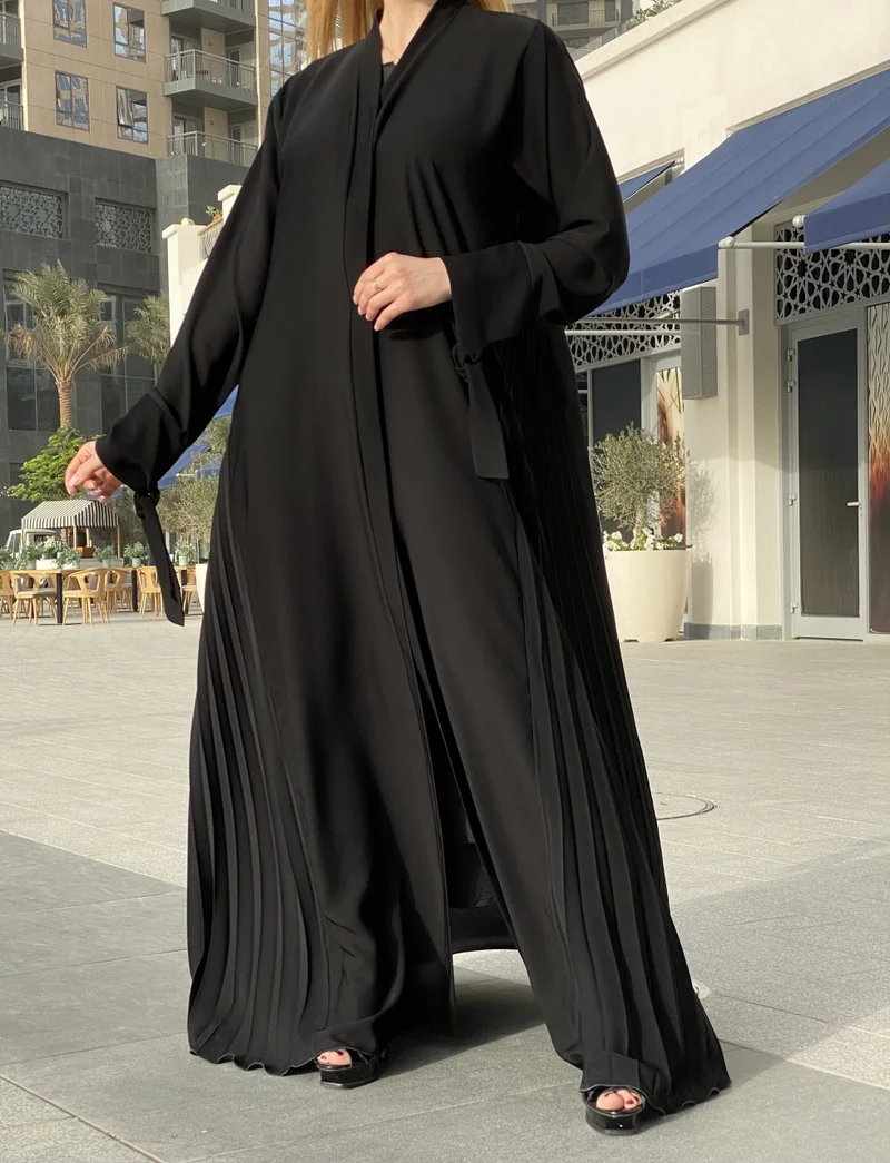 Moistreet  Plisse Abaya Set for Women | Best Price UAE