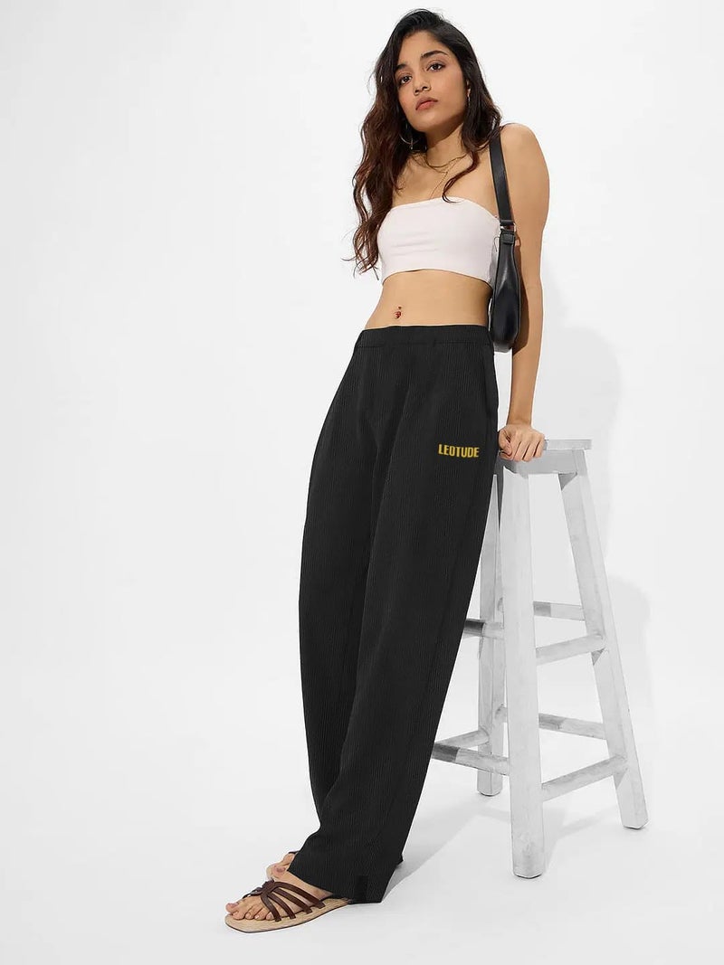 LEOTUDE Women Low Rise Oversized Straight-Fit Sweatpants with Side Slit Pockets (GRL_TRK209_P_Black_2XL) - Image 4