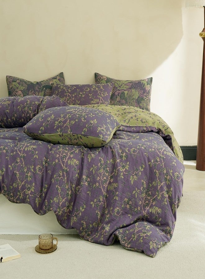 Simple&Opulence طقم غطاء لحاف من الموسلين من Simple&Opulence، مقاس كوين، قطن مغسول 100%، 3 قطع، مصبوغ بالغزل، بنقشة زهور جاكار عتيقة باللون البنفسجي، غطاء لحاف ناعم ومسامي من الشاش مع سحاب للإغلاق. - Image 1