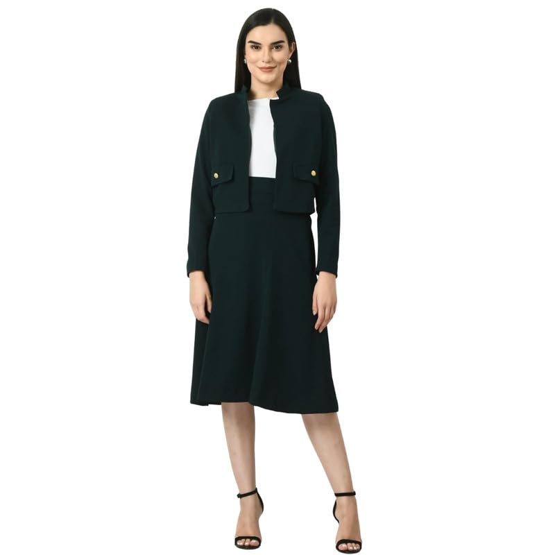Exude طقم بليزر قصير وتنورة ميدي خضراء للنساء - Image 1