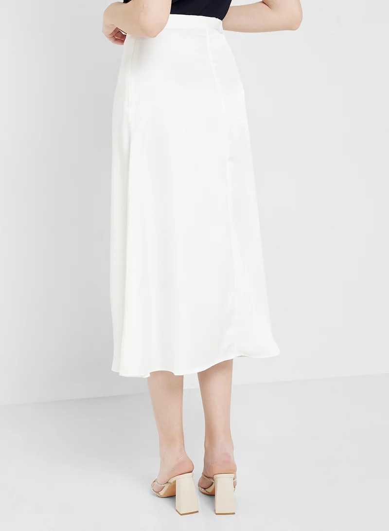ايلا A-Line Satin Skirt