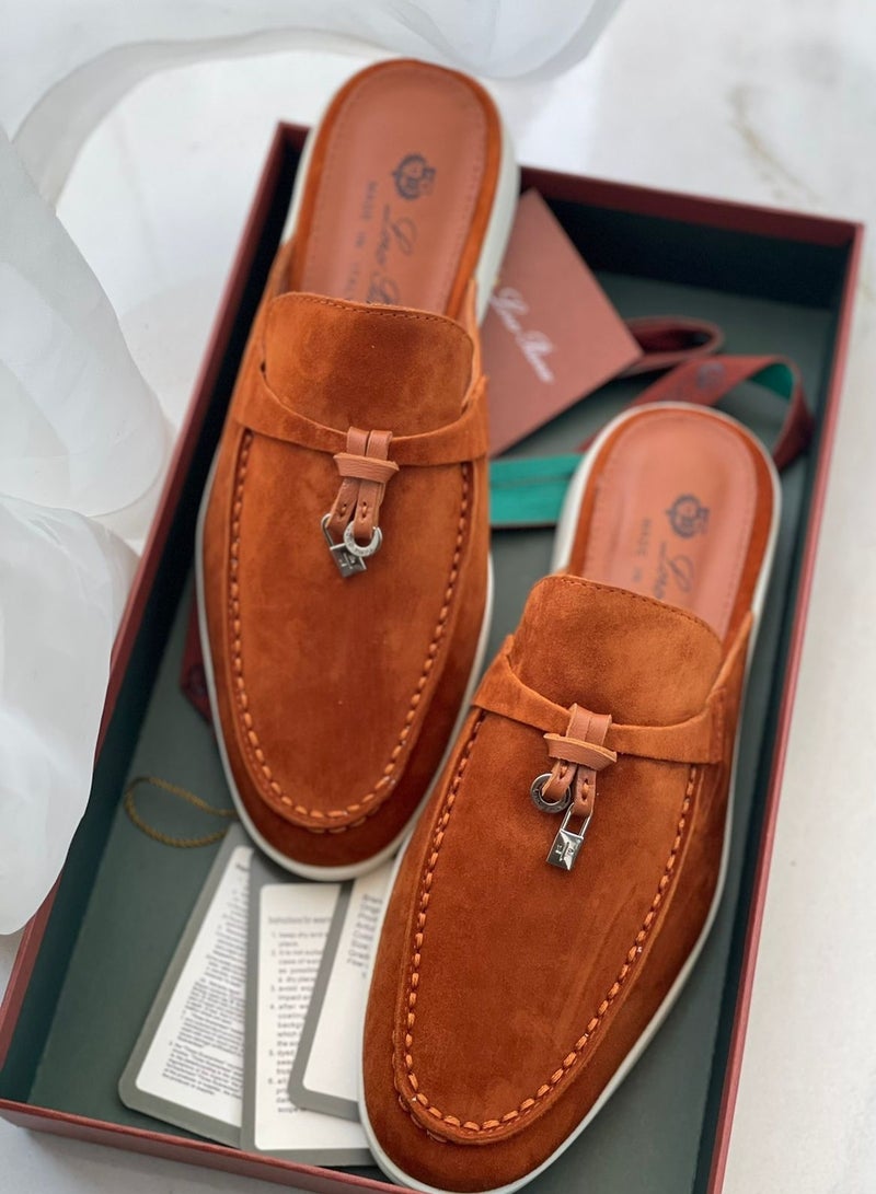 LORO Summer Charms Walk