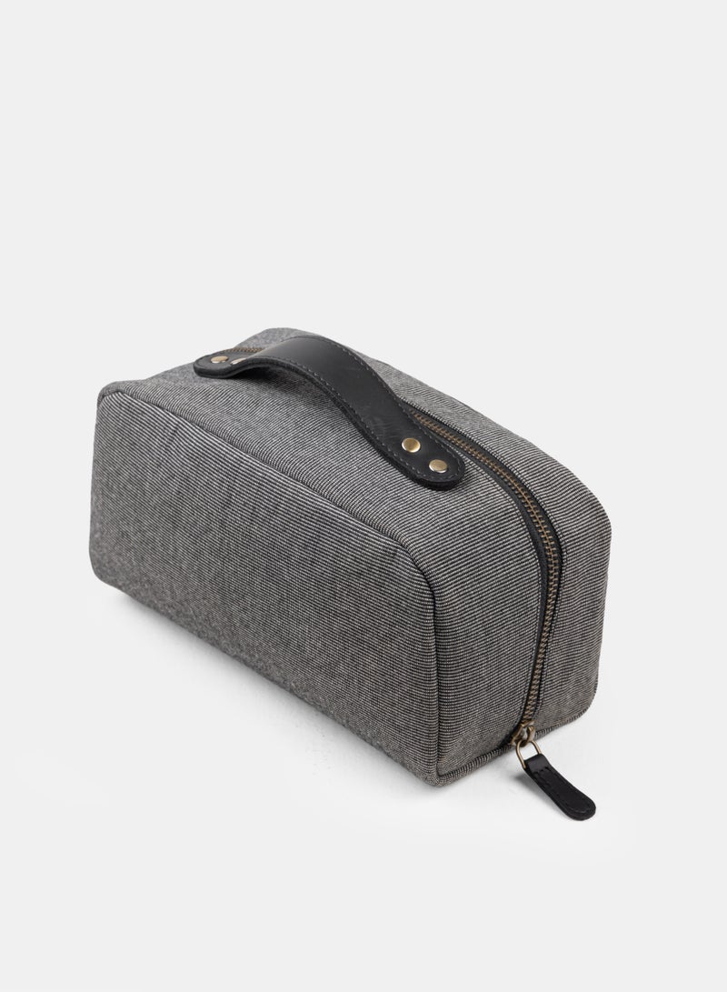 FABRICA KRAFT FABRICAKRAFT Sunbrella® Travel Pouch – Durable, Stylish Travel Companion for All Your Adventures (Black)  - Image 2
