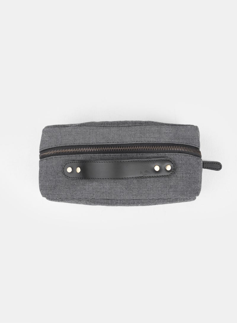 FABRICA KRAFT FABRICAKRAFT Sunbrella® Travel Pouch – Durable, Stylish Travel Companion for All Your Adventures (Black)  - Image 4