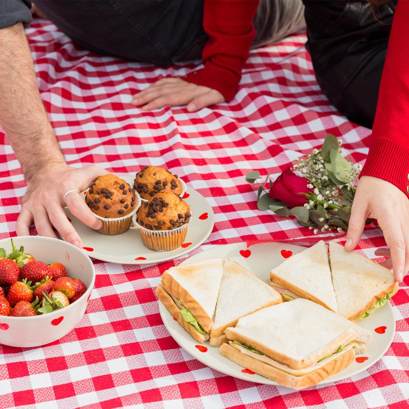 Kesfey 8 Packs Red and White Checkered Tablecloths 54 x 108 Inches Disposable Rectangle Red Gingham Table Cloth Waterproof Plastic Picnic Party Plaid Tablecovers for Picnic BBQ Family Outings - Image 4