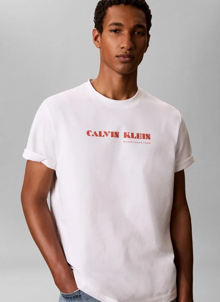 Calvin Klein Jeans Bright White Relaxed Logo T-shirt for Men | Best Price UAE
