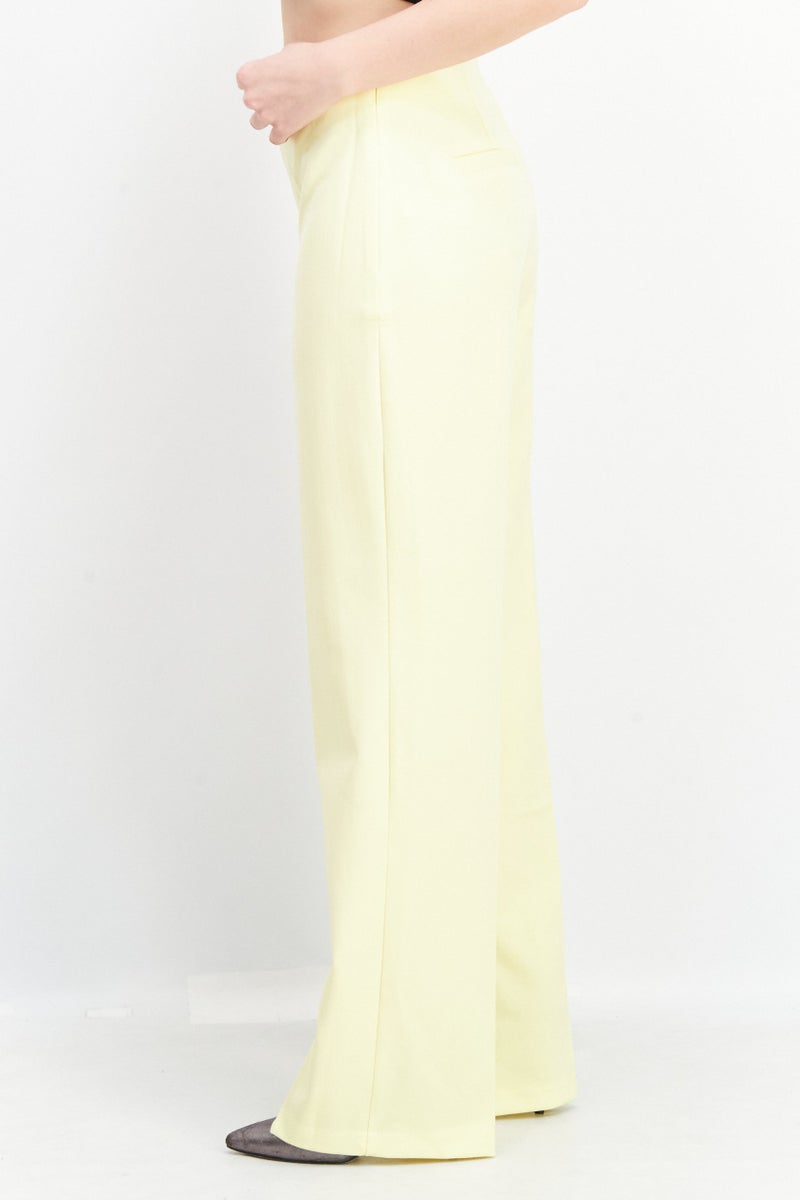 NA-KD Women Regular Fit Solid Stretchable Trouser,  Yellow - Image 3