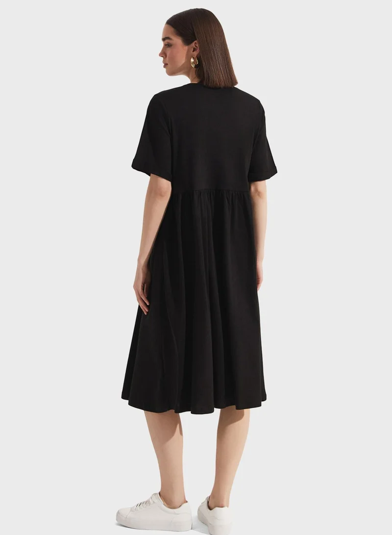 JUNE Gathered Waist Midi Dress