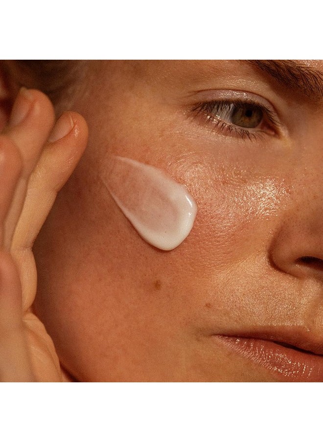ALPHA-H Balancing Cleanser With Aloe Vera  - Image 3