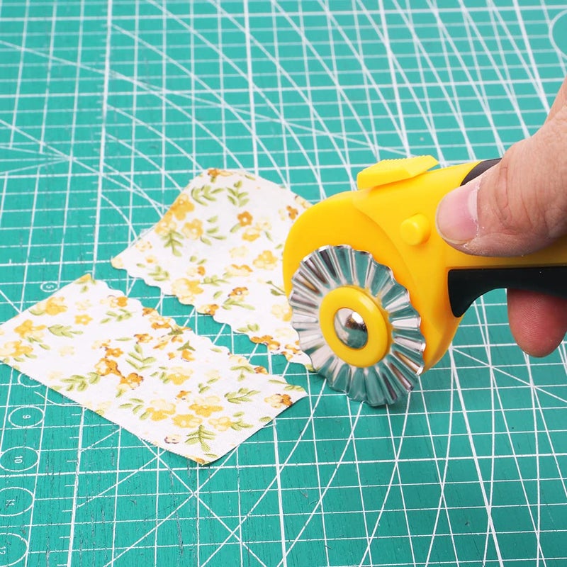 AUTOTOOLHOME 45mm Rotary Cutter Automatic Fabric Cutter 5pcs Titanium Replacement Blades 5pcs Pinking Rotary Blades with Safety Lock for Quilting, Sewing, Crafts - Image 2